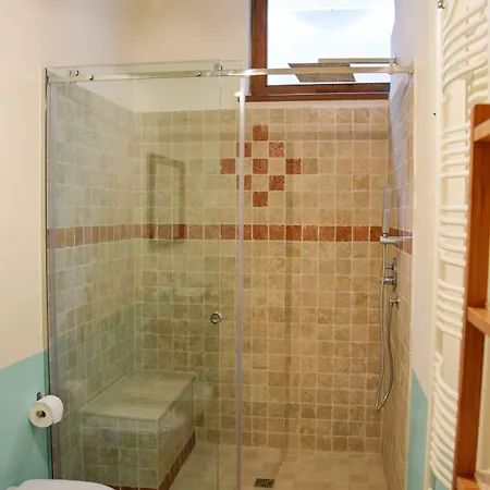 Alba Dei Due Bed and breakfast 3*