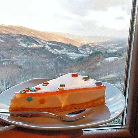 Alojamento de Acomodação e Pequeno-almoço Alba Dei Due 3*